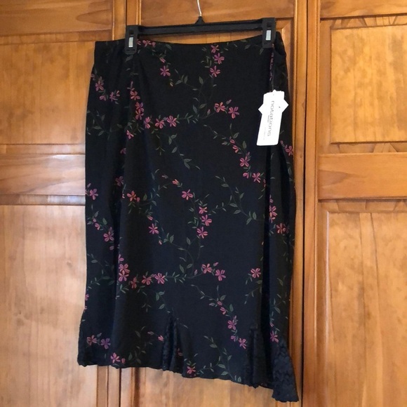 NWT Vintage Notations Black Floral Skirt 2X - Picture 1 of 4